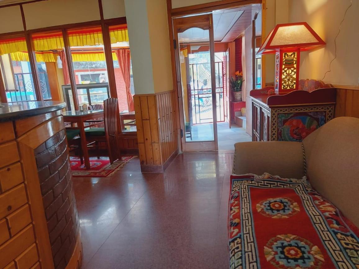 Auspiscious Him View Hotel McLeod Ganj Extérieur photo