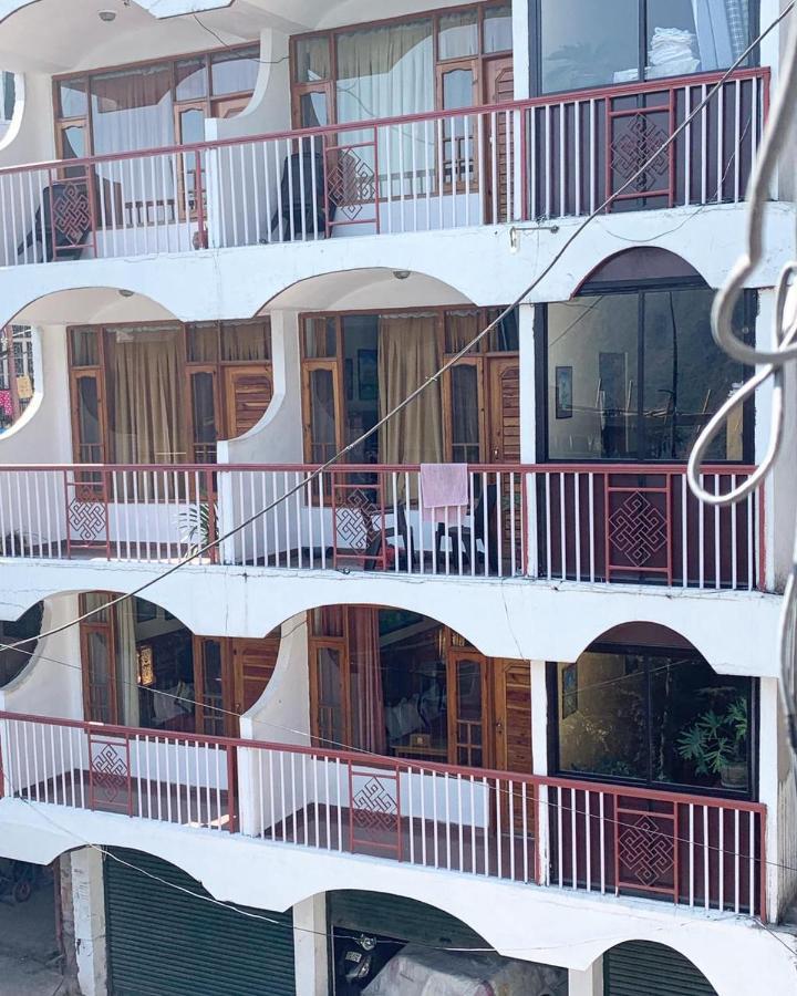 Auspiscious Him View Hotel McLeod Ganj Extérieur photo