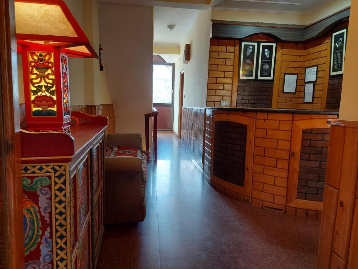 Auspiscious Him View Hotel McLeod Ganj Extérieur photo