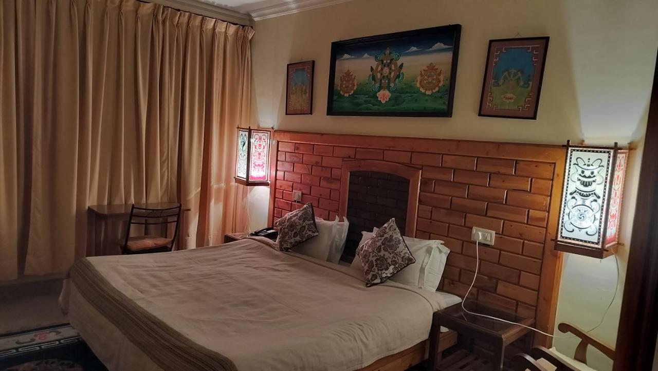 Auspiscious Him View Hotel McLeod Ganj Extérieur photo