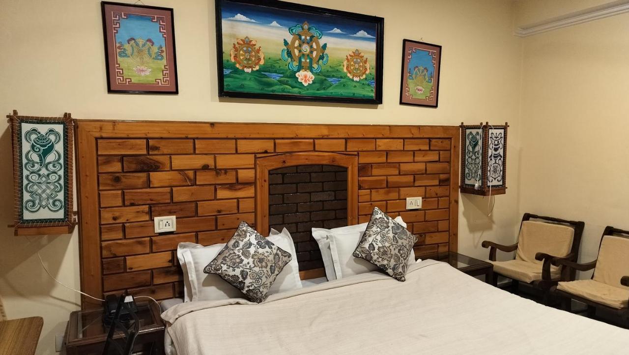 Auspiscious Him View Hotel McLeod Ganj Extérieur photo
